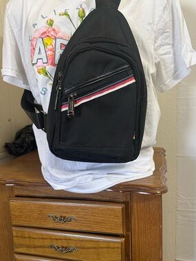 Black Men's Sling Belt Bag with Tricolor Accent